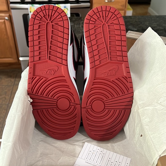Jordan 1 bloodline size 9 - Picture 5 of 5
